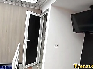 teasing tgirl amateur showing off her booty