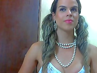 blonde shemale fucks dude before he starts penetrating her ass from behind