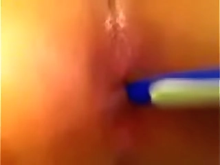 trans beauty shows off and wanks on webcam