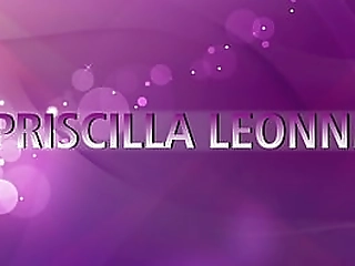 tattooed shemale sucking a fan thoroughly