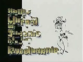 pong strokes in black and yellow outfit