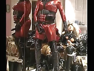 blonde tranny fucks a hot girl s pussy while she sucks a guy s cock