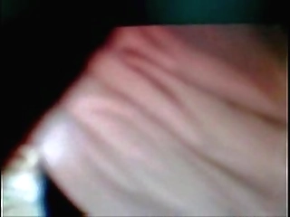 shemale despierta arrecha y se masturba antes de darse una ducha