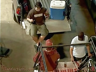 beautifull shemale fuck guy in toilette